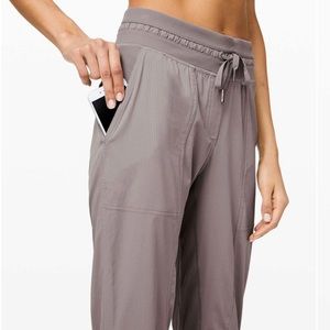 Lululemon Dance Studio Crop